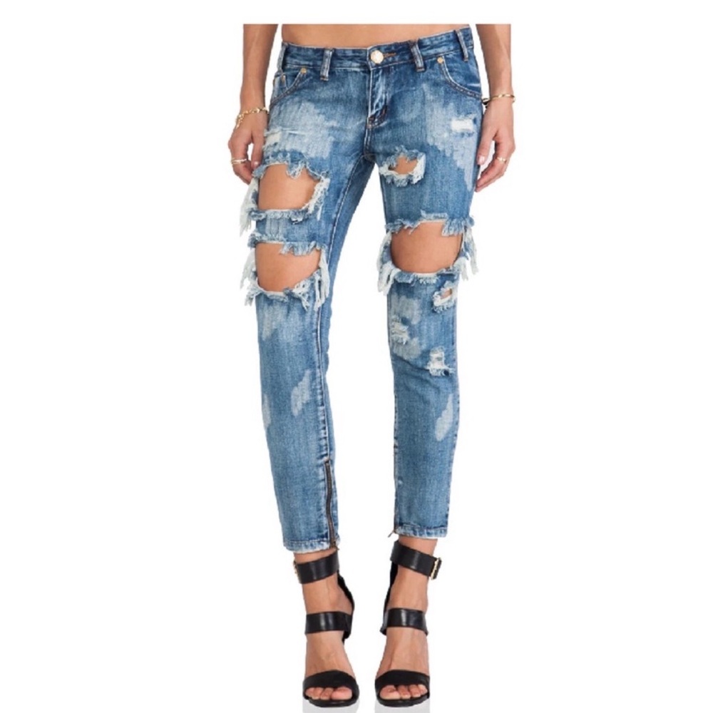 One Teaspoon Distressed Light Blue Boyfriend Jeans with Large Knee Rips